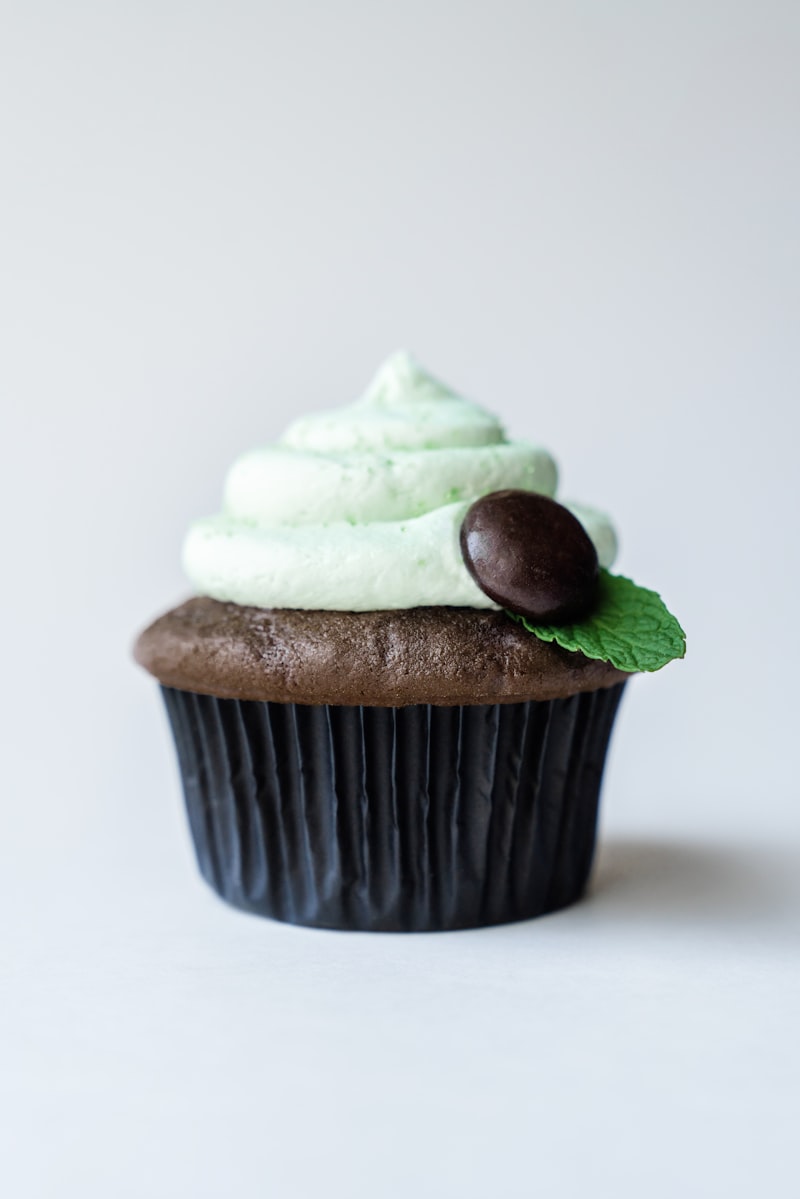 MUFFINS, Rabarber med hvid chokolade